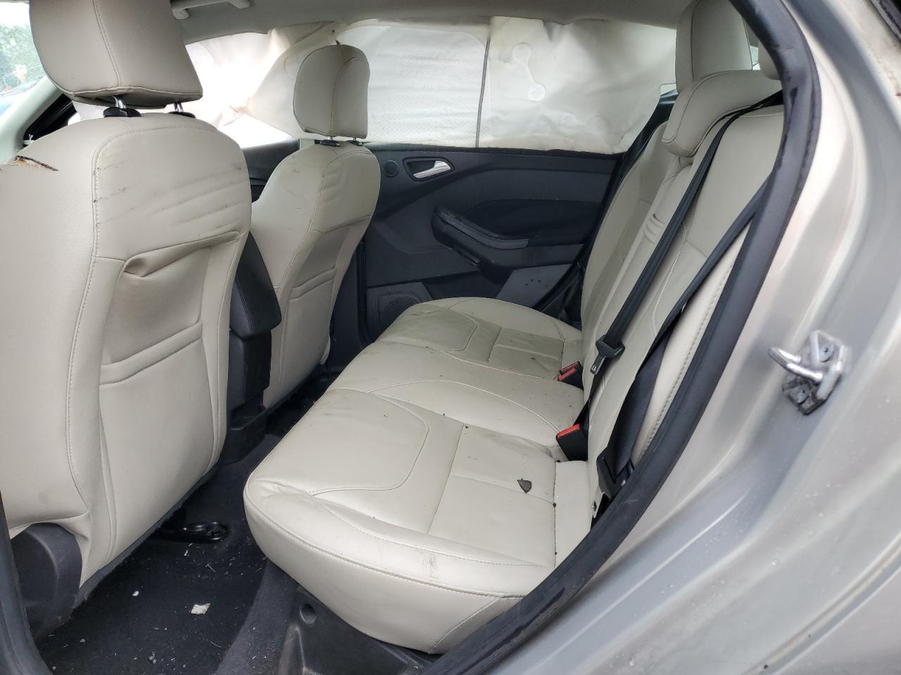 Ford Focus Titanium Image 12