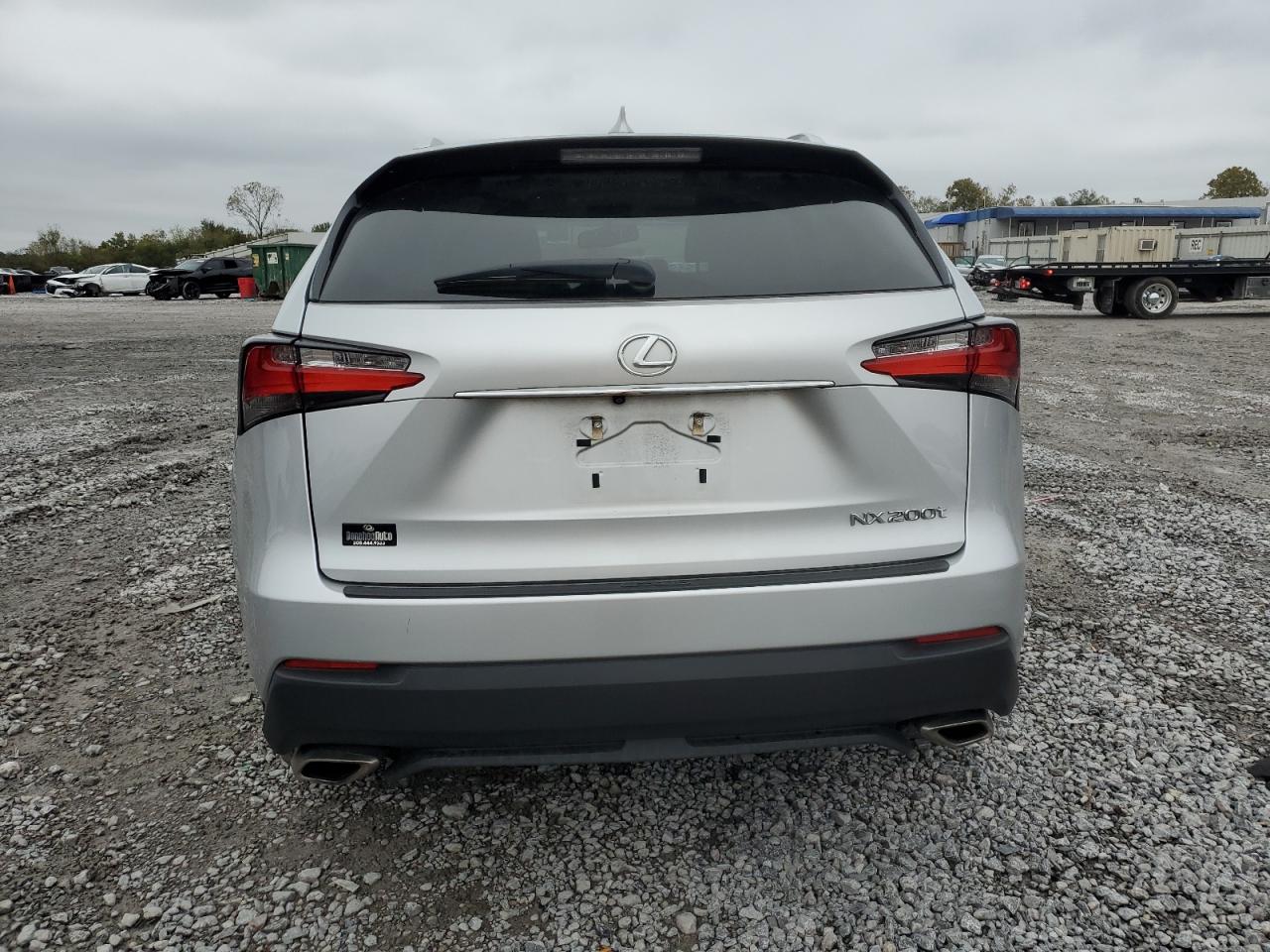 Lexus NX 200t Base Image 9