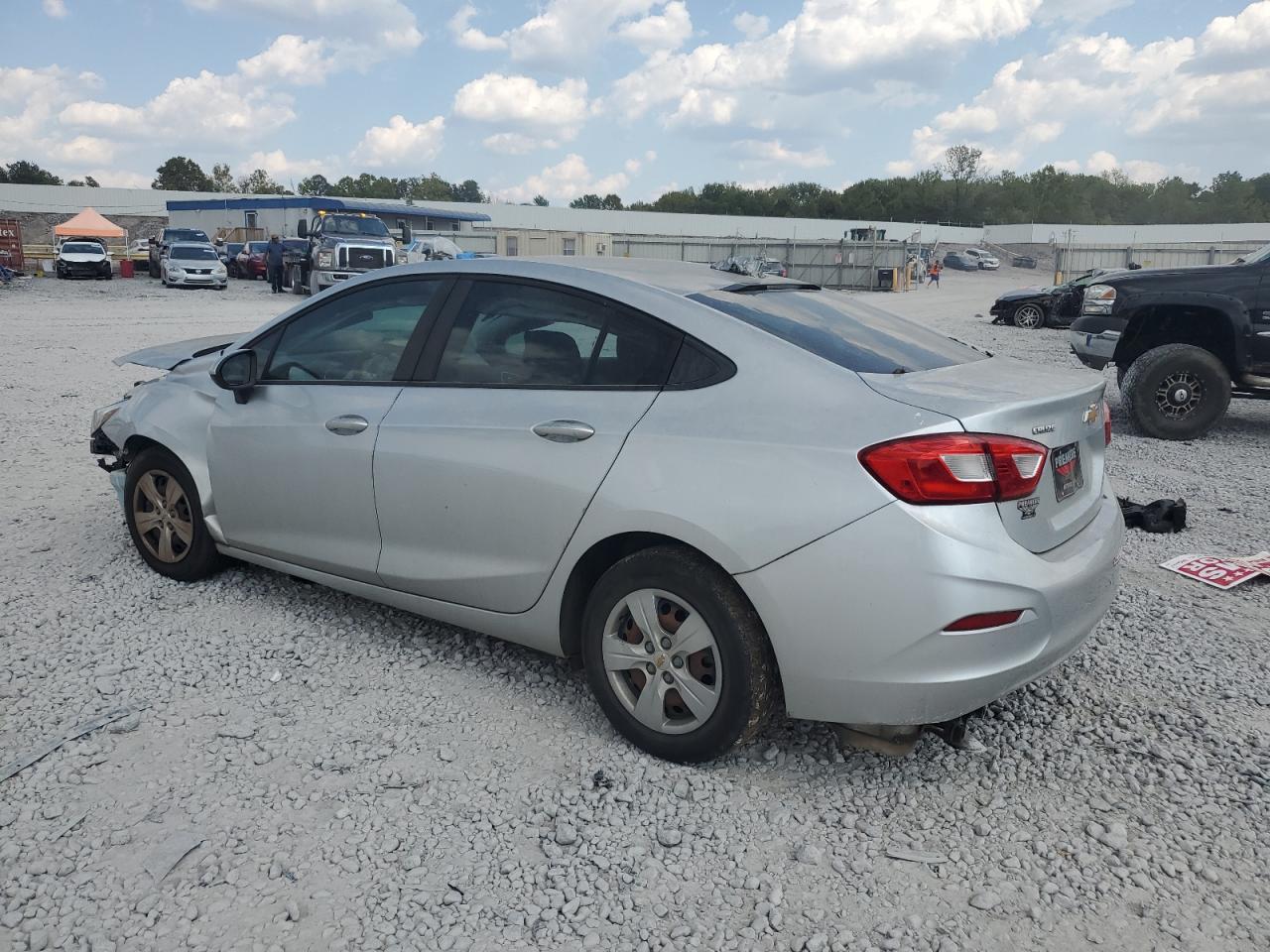 Chevrolet Cruze Ls Image 2