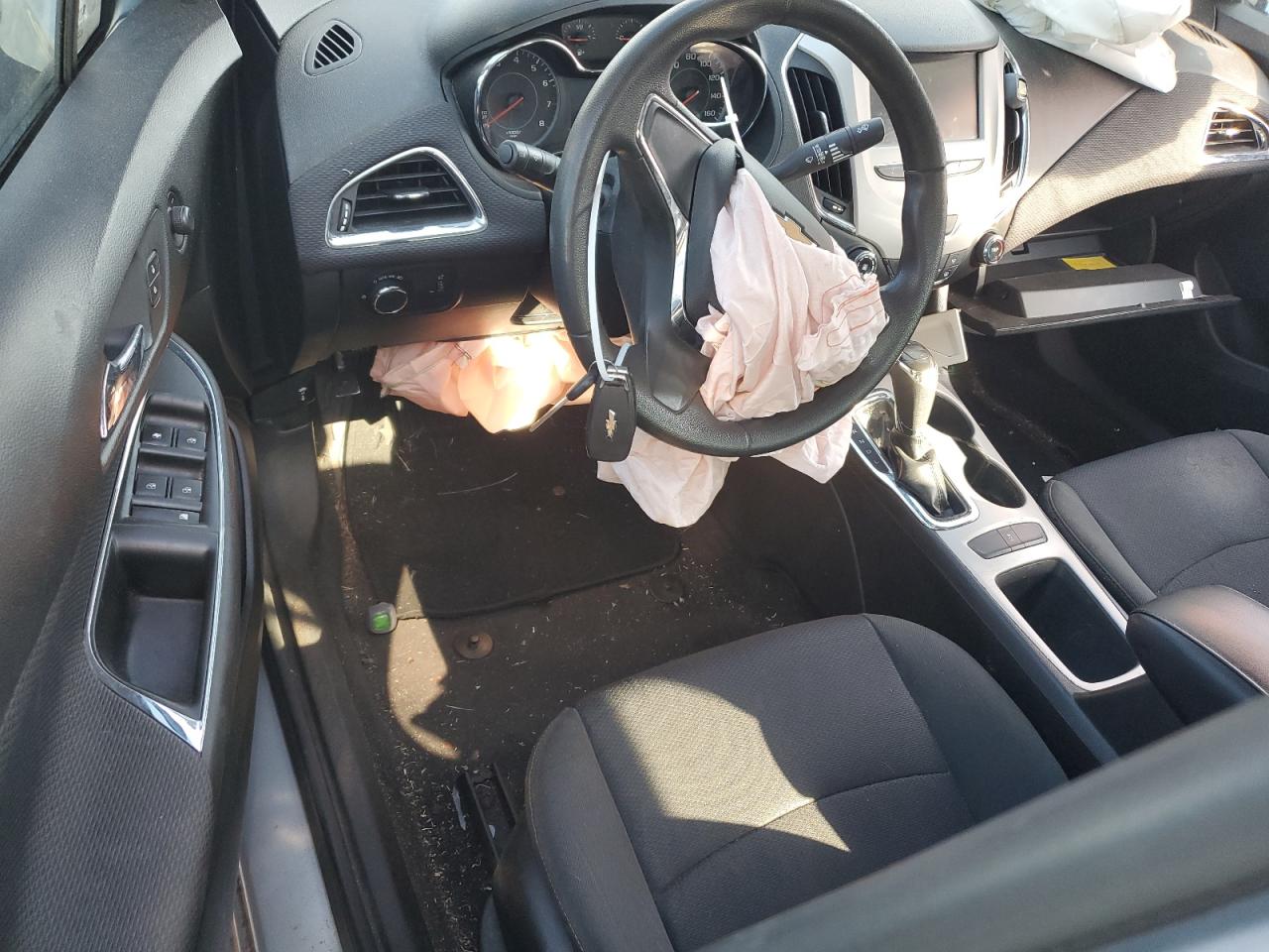 Chevrolet Cruze Ls Image 4