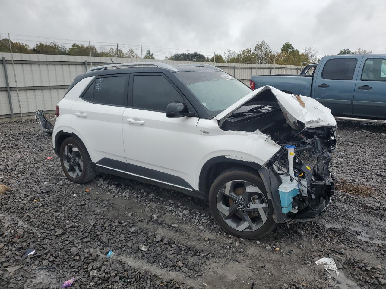 Hyundai VENUE Sel Image 4