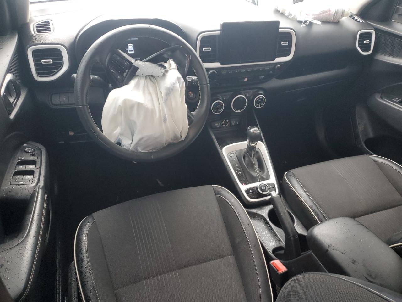 Hyundai VENUE Sel Image 7