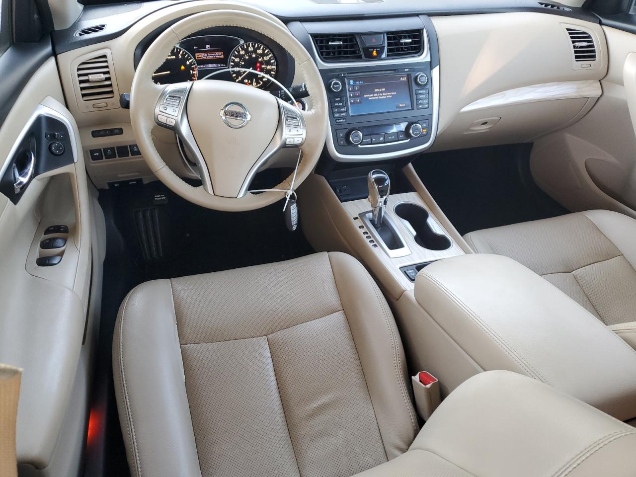 Nissan Altima 2.5 Image 9