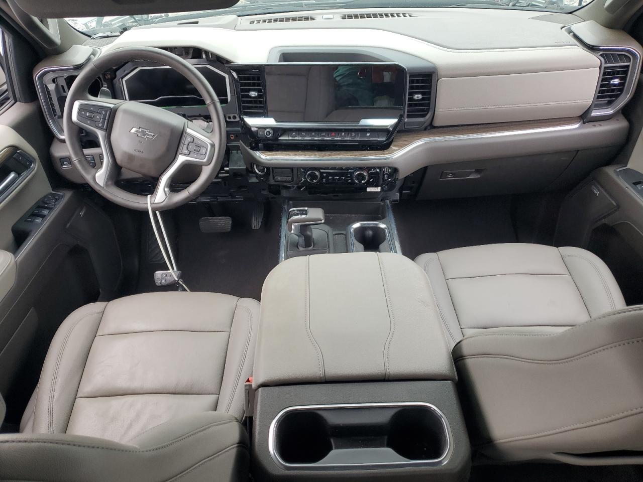 Chevrolet Silverado K1500 Rst Image 5