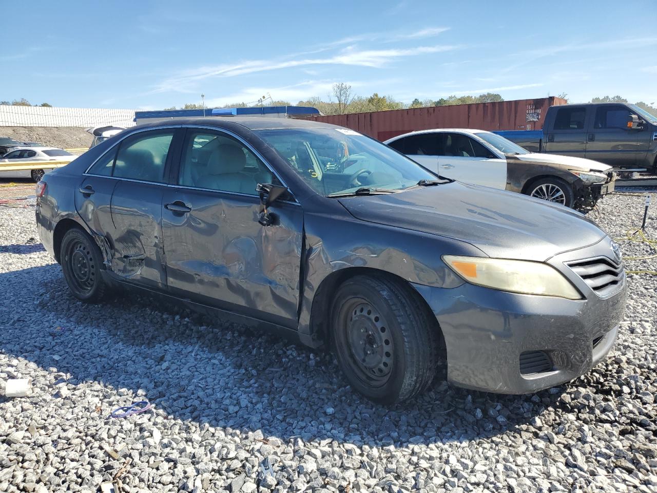 Toyota Camry Base Image 5