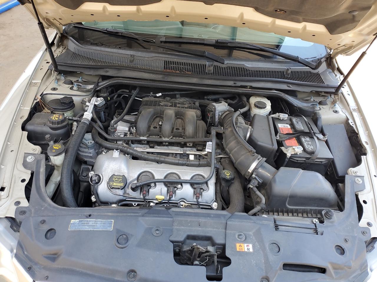 Ford Taurus Sel Image 12