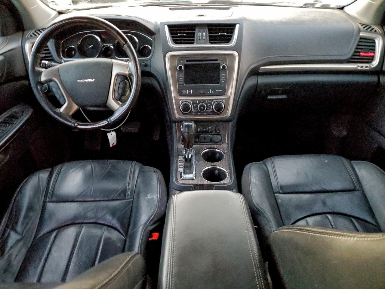 GMC Acadia Denali Image 4