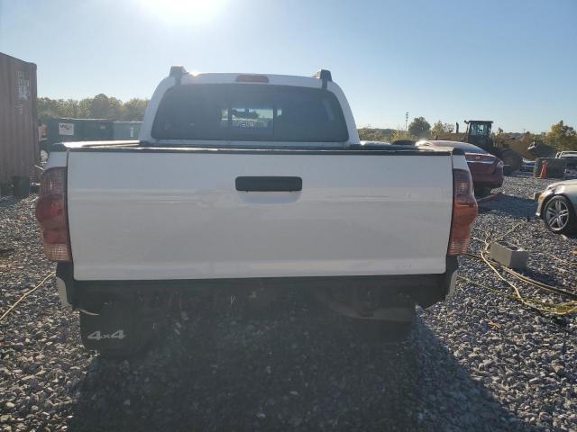 Toyota Tacoma Double Cab Image 8