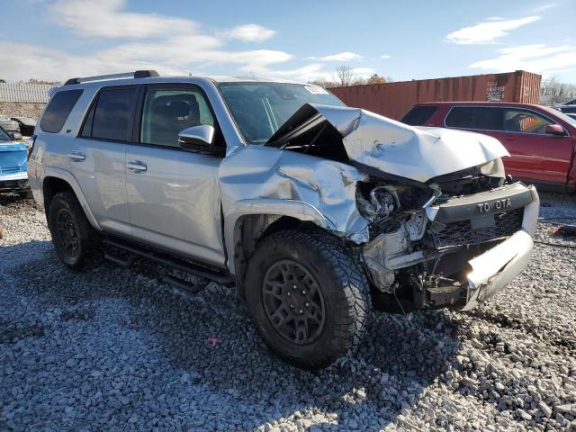 Toyota 4Runner Sr5 Image 2