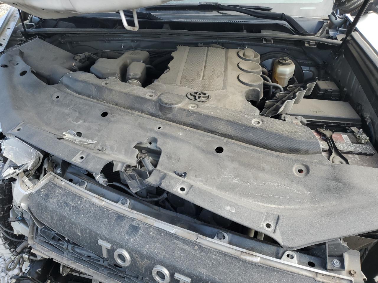 Toyota 4Runner Sr5 Image 11