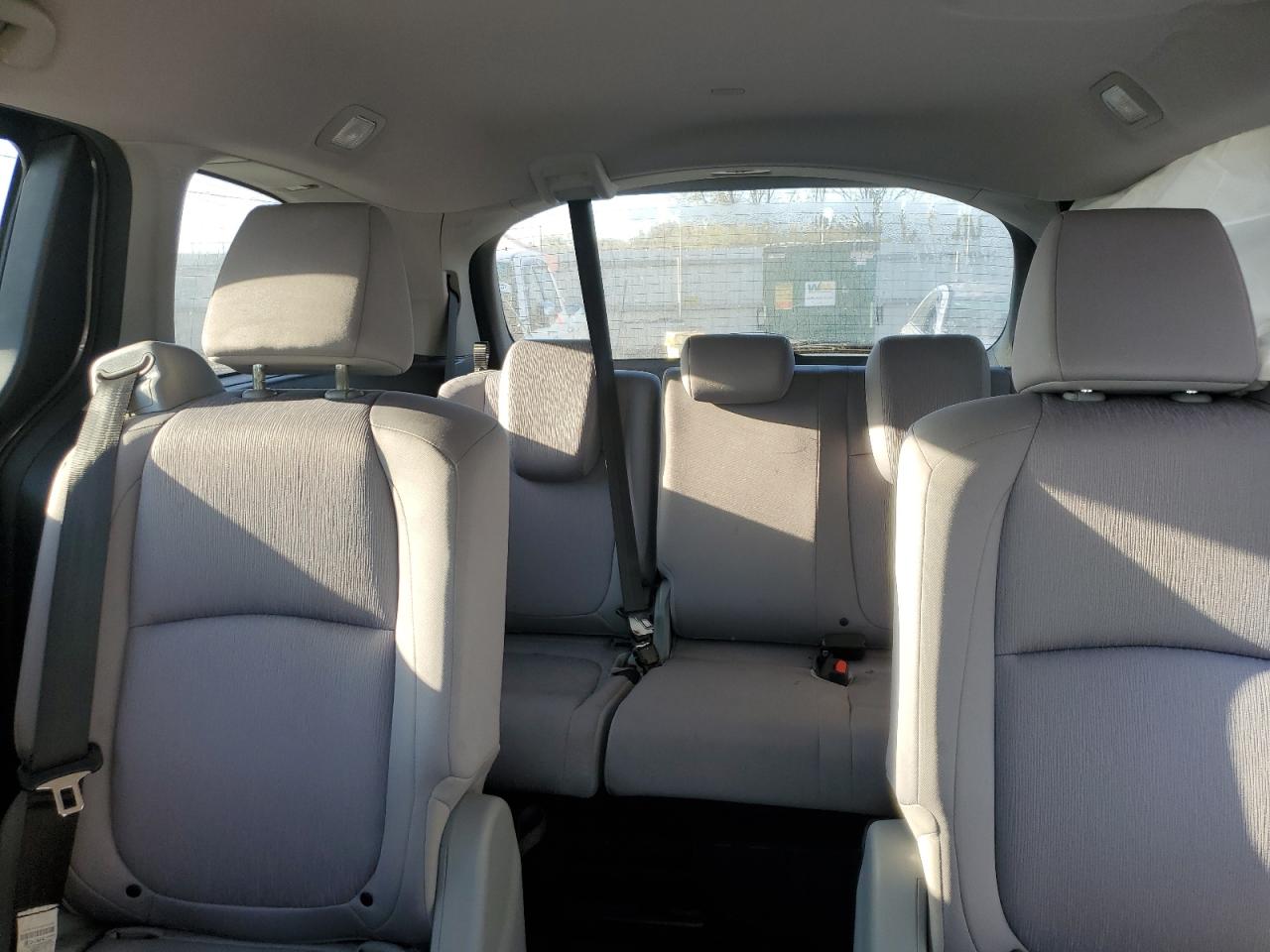 Honda Odyssey Lx Image 9