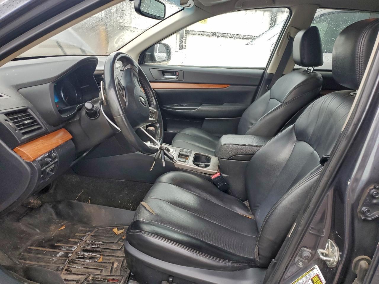 Subaru Outback 2.5i Limited Image 4