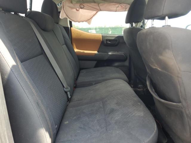 Toyota Tacoma Double Cab Image 8