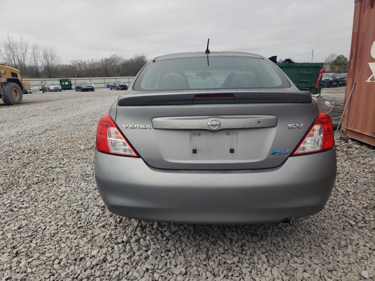Nissan Versa S Image 6