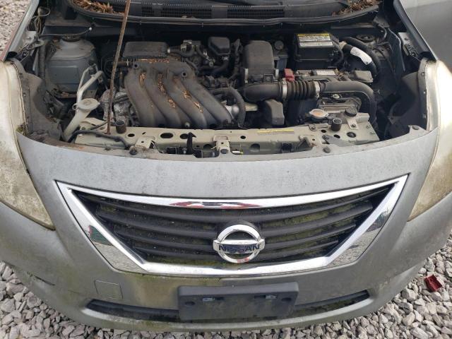 Nissan Versa S Image 11