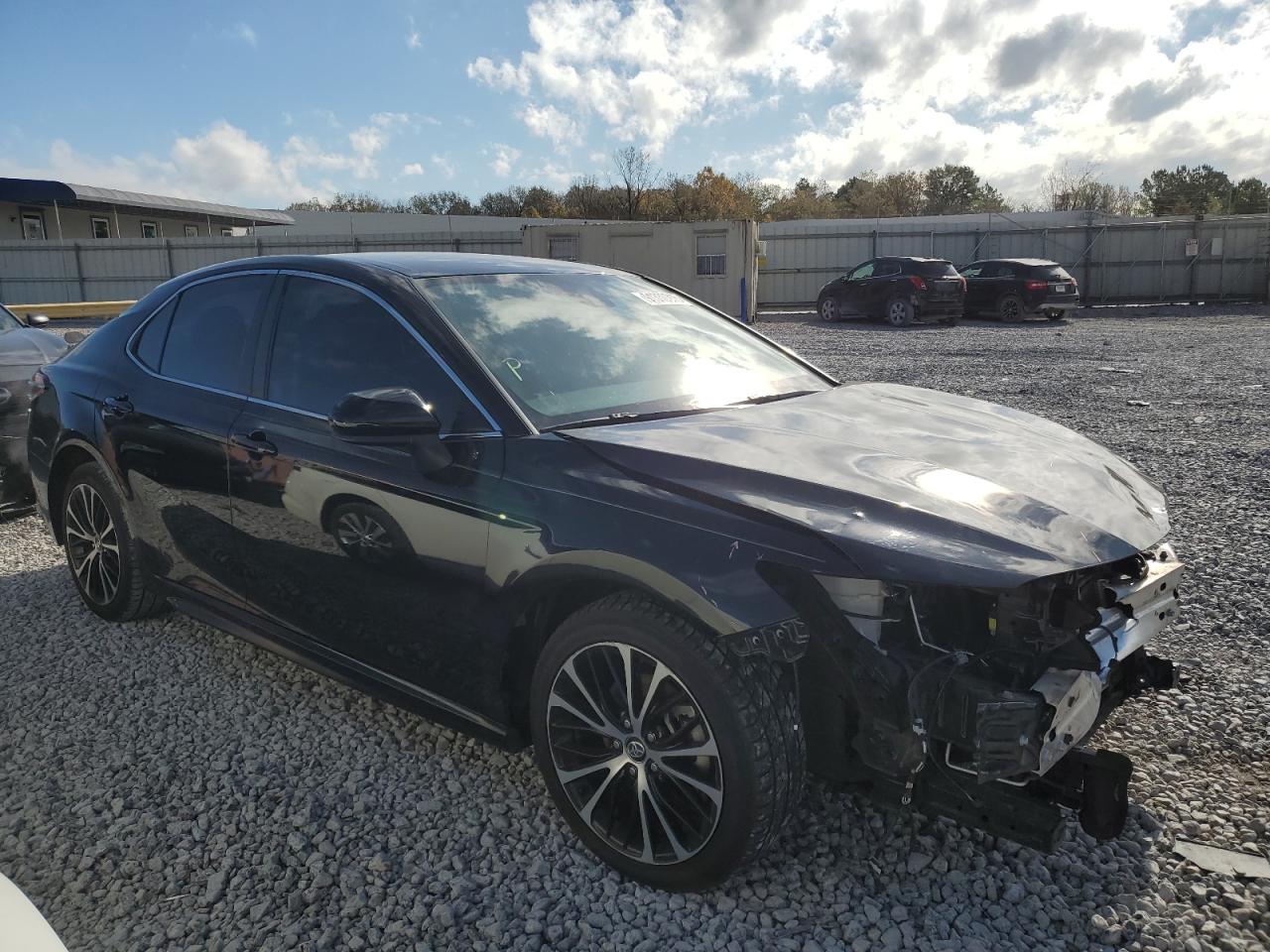 Toyota Camry Se Image 11