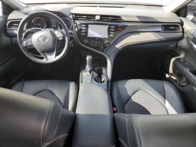 Toyota Camry Se Image 8