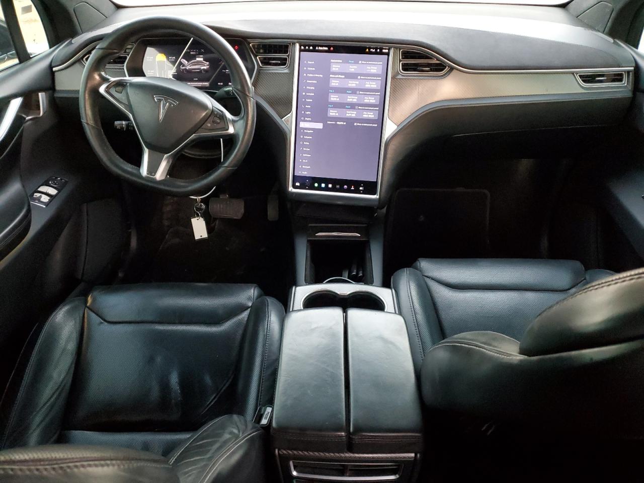Tesla Model X Image 2