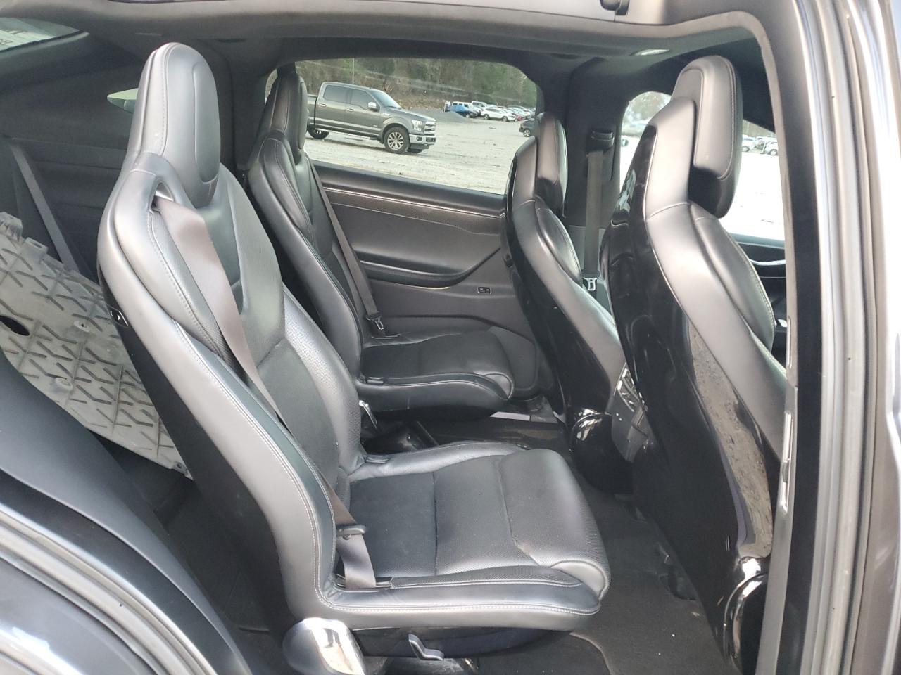 Tesla Model X Image 12