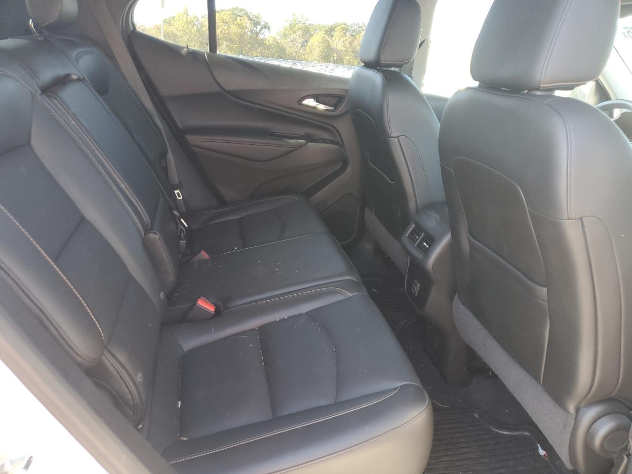 Chevrolet Equinox Premier Image 8