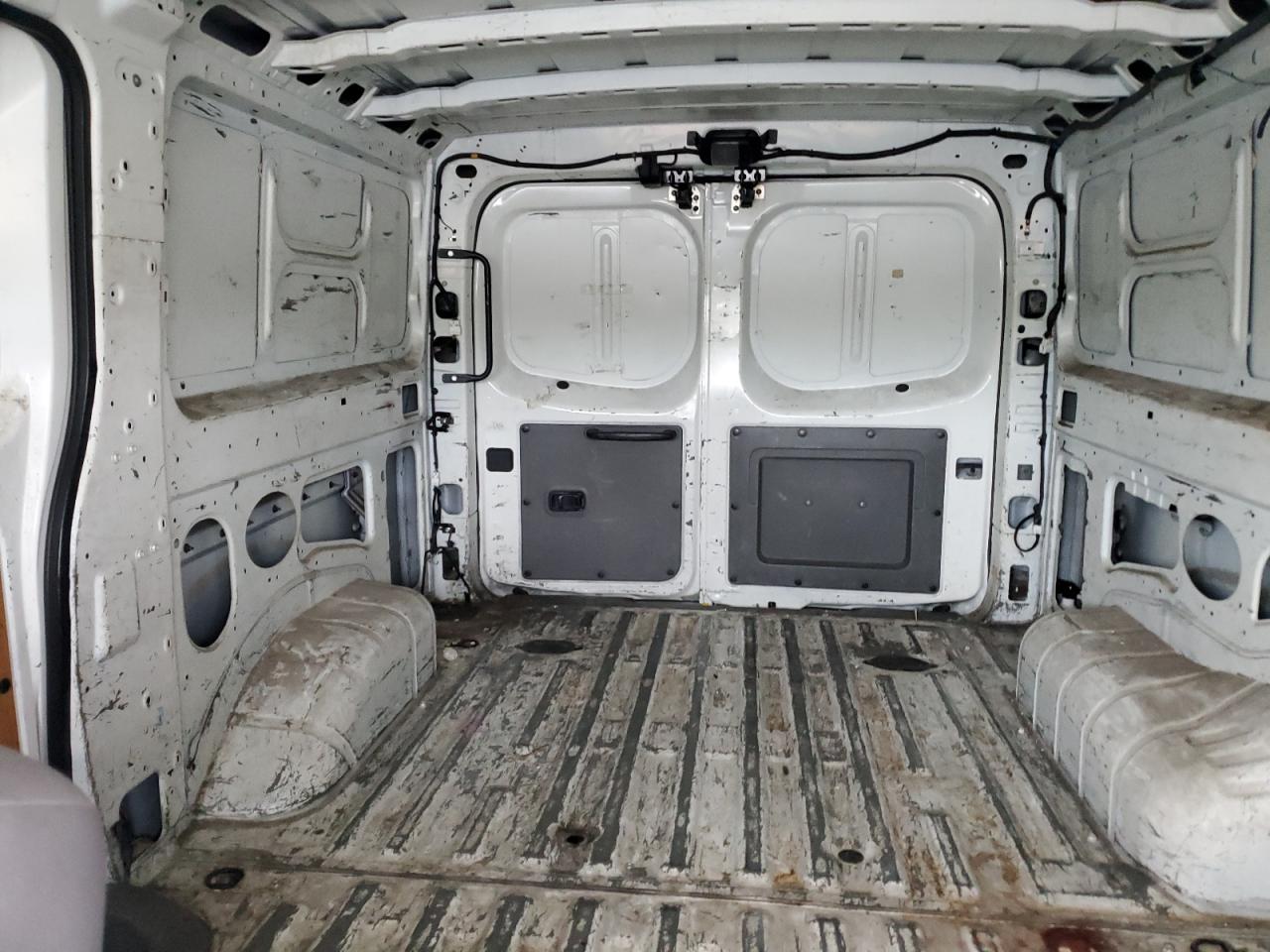 Nissan Nv 1500 S Image 6