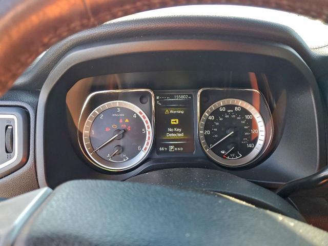 Nissan Titan Sl Image 9