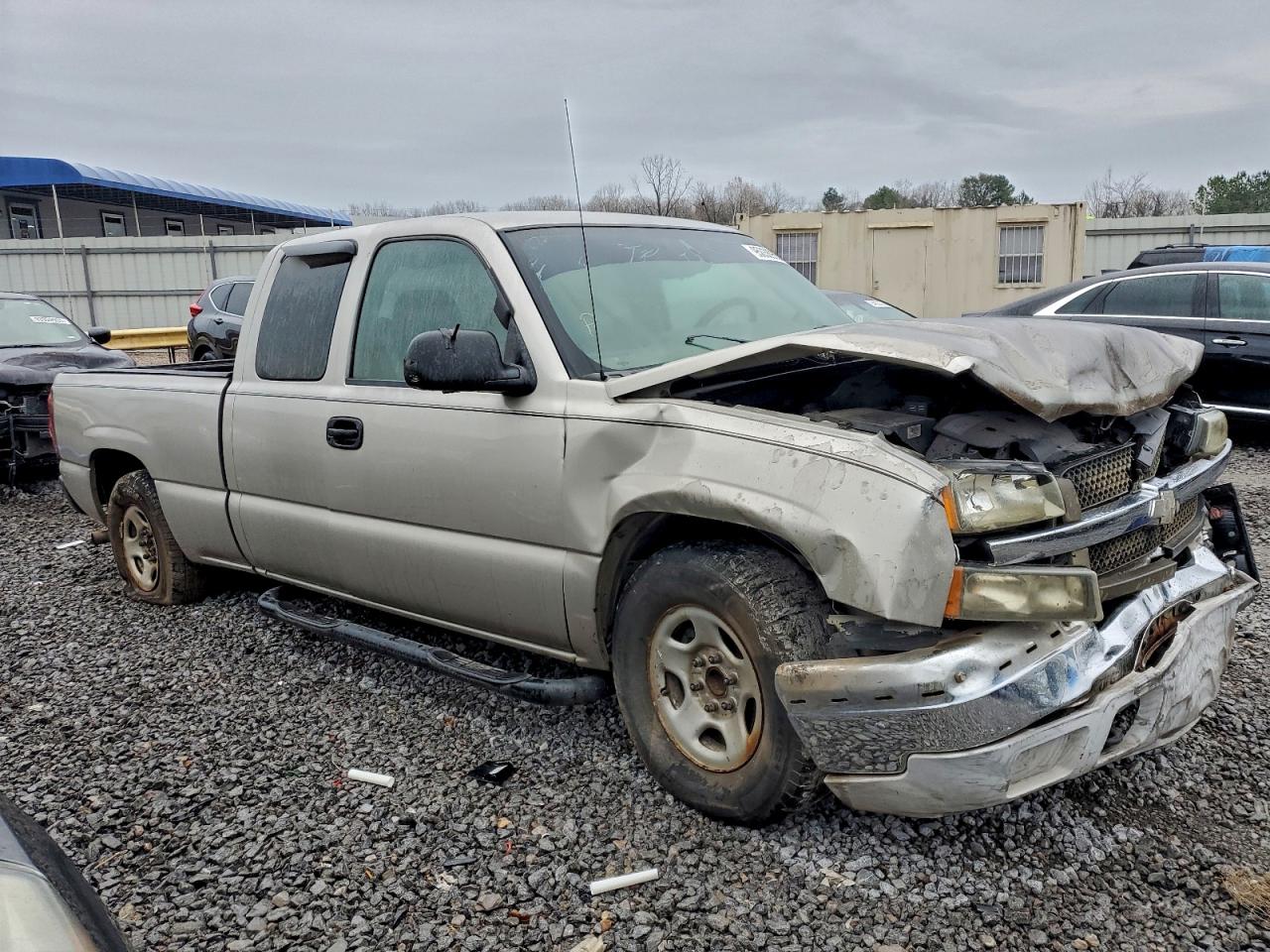 Chevrolet Silverado C1500 Image 5