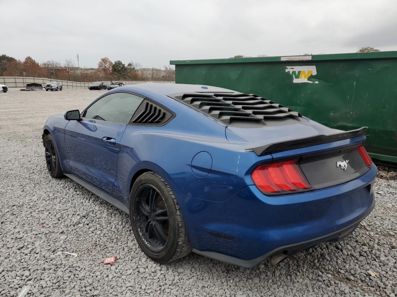 Ford Mustang Image 4