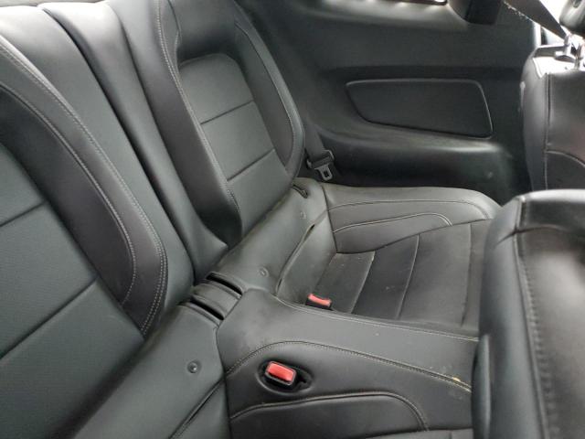 Ford Mustang Image 6