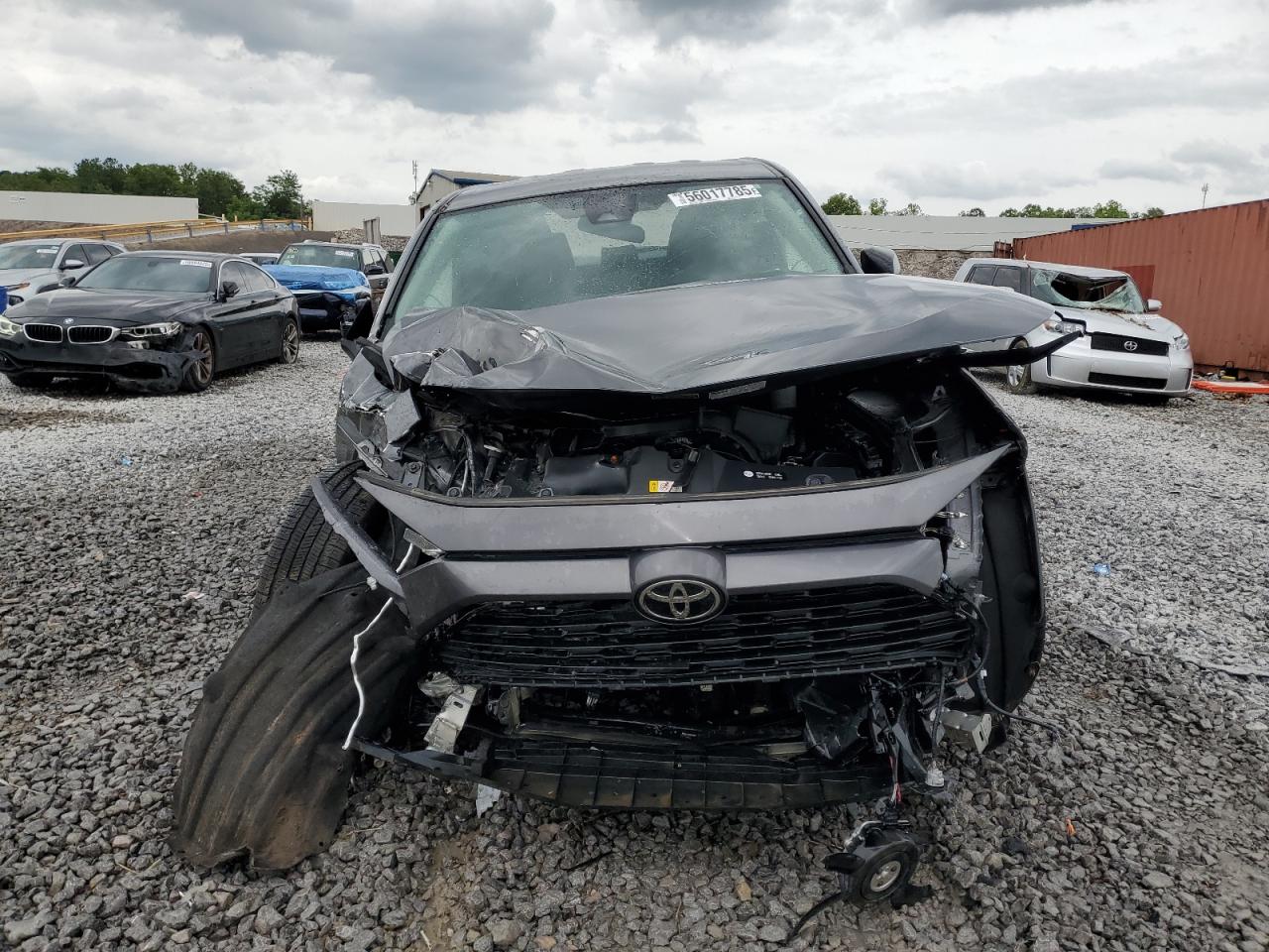 Toyota RAV4 Le Image 5