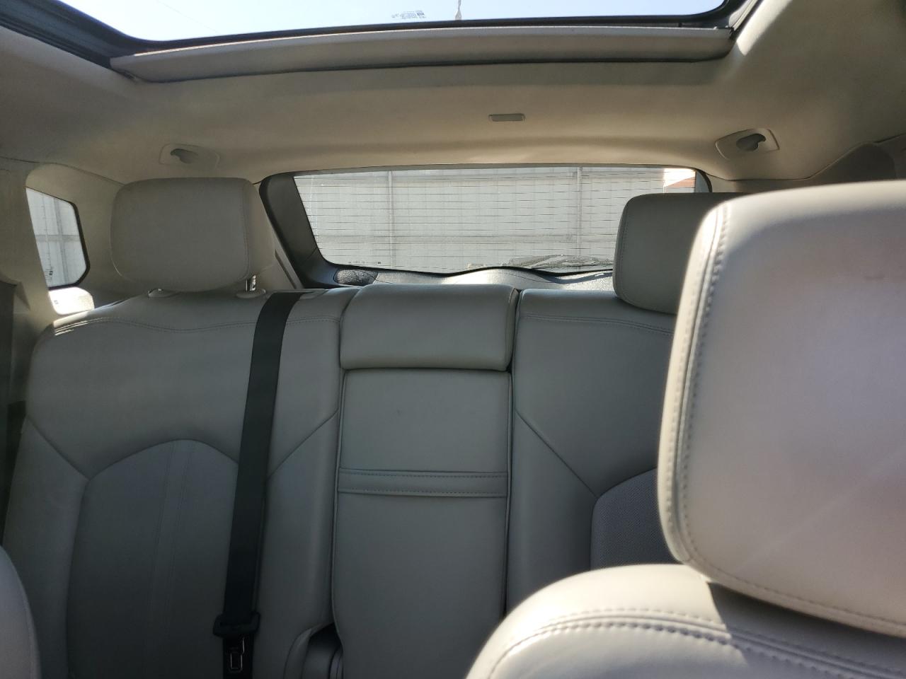 Cadillac SRX Performance Collection Image 13