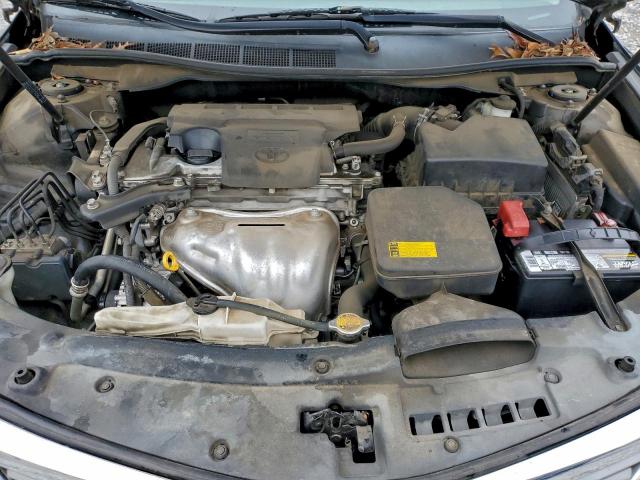 Toyota Camry Base Image 8