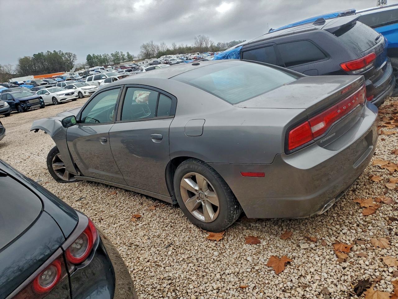 Dodge Charger Se Image 4