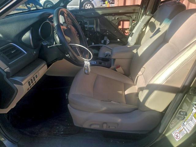 Subaru Outback 2.5i Limited Image 5