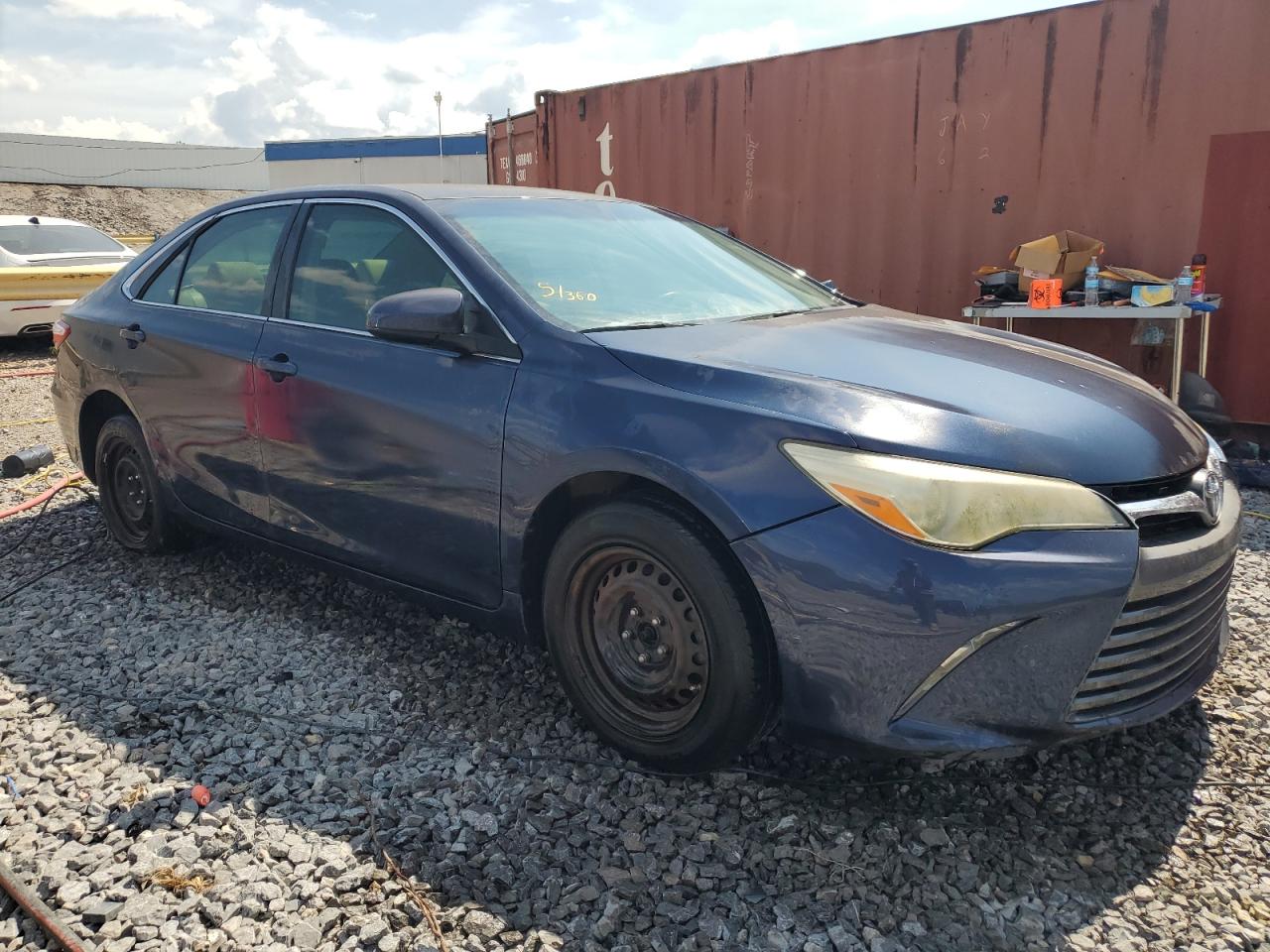 Toyota Camry Le Image 6