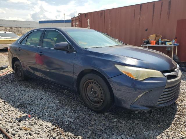 Toyota Camry Le Image 6