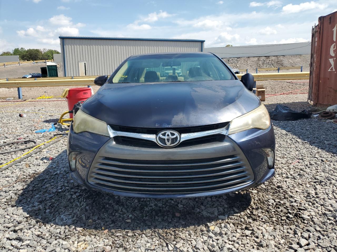 Toyota Camry Le Image 5