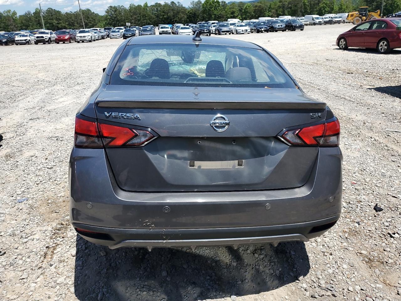 Nissan Versa Sr Image 4