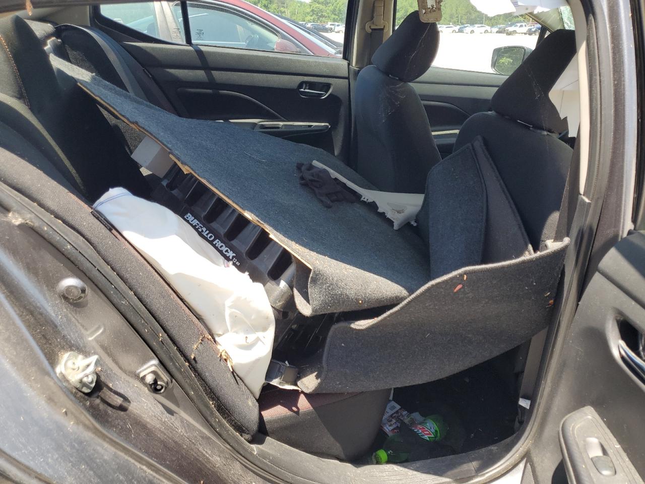 Nissan Versa Sr Image 9