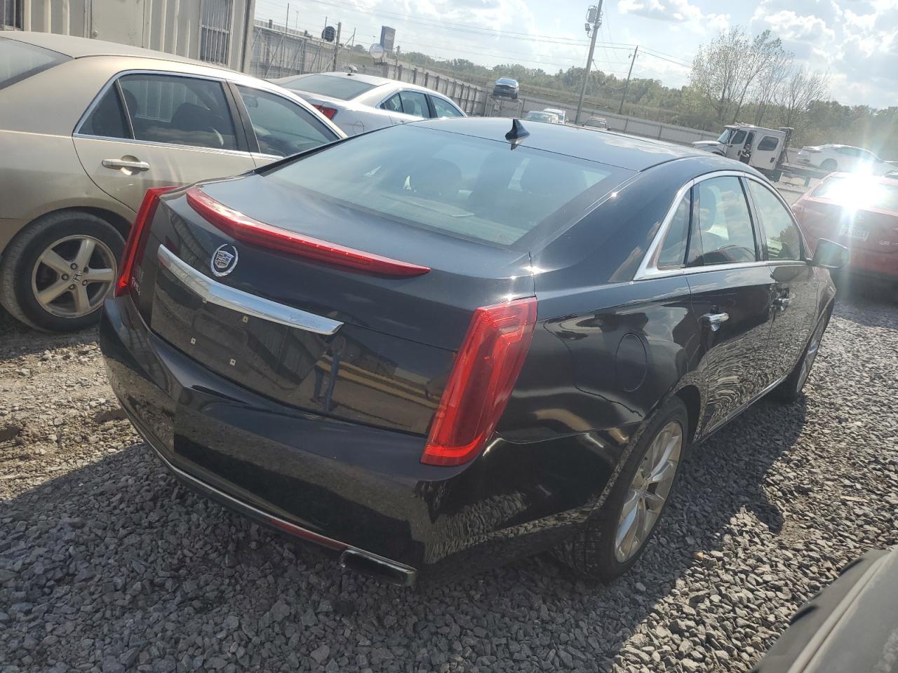Cadillac XTS Luxury Collection Image 10
