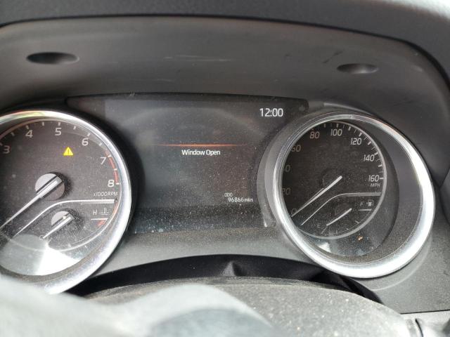 Toyota Camry Le Image 8