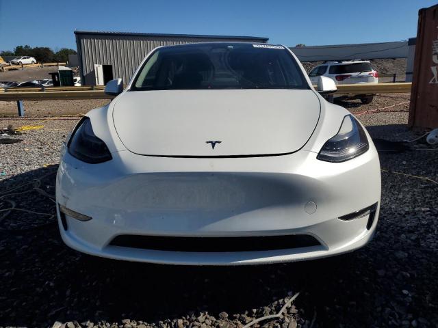 Tesla Model Y Image 10