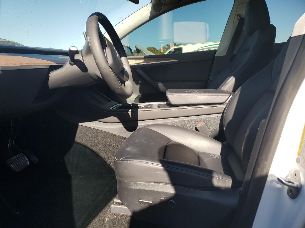 Tesla Model Y Image 2