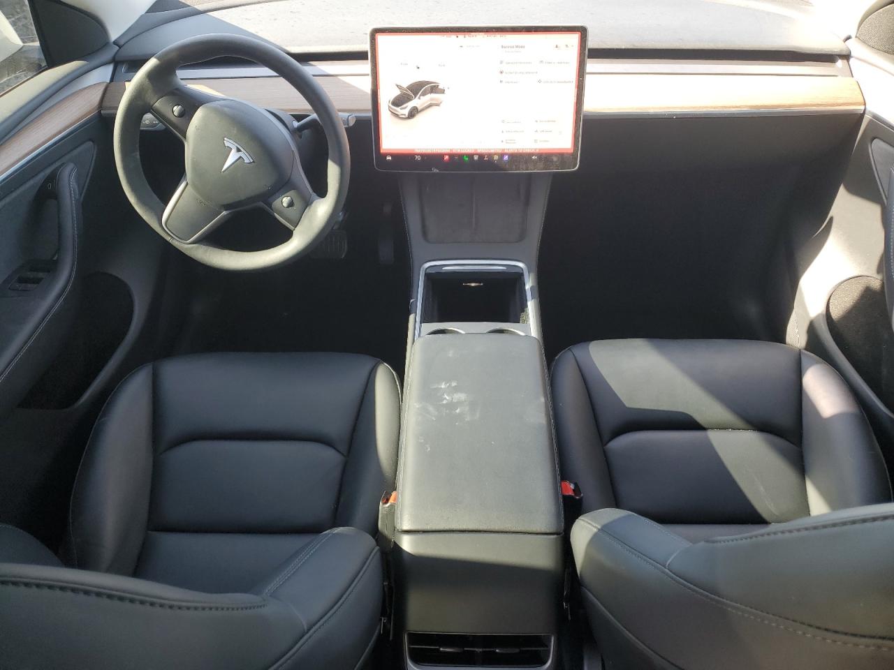 Tesla Model Y Image 8