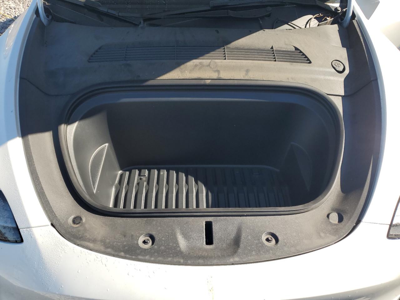 Tesla Model Y Image 6