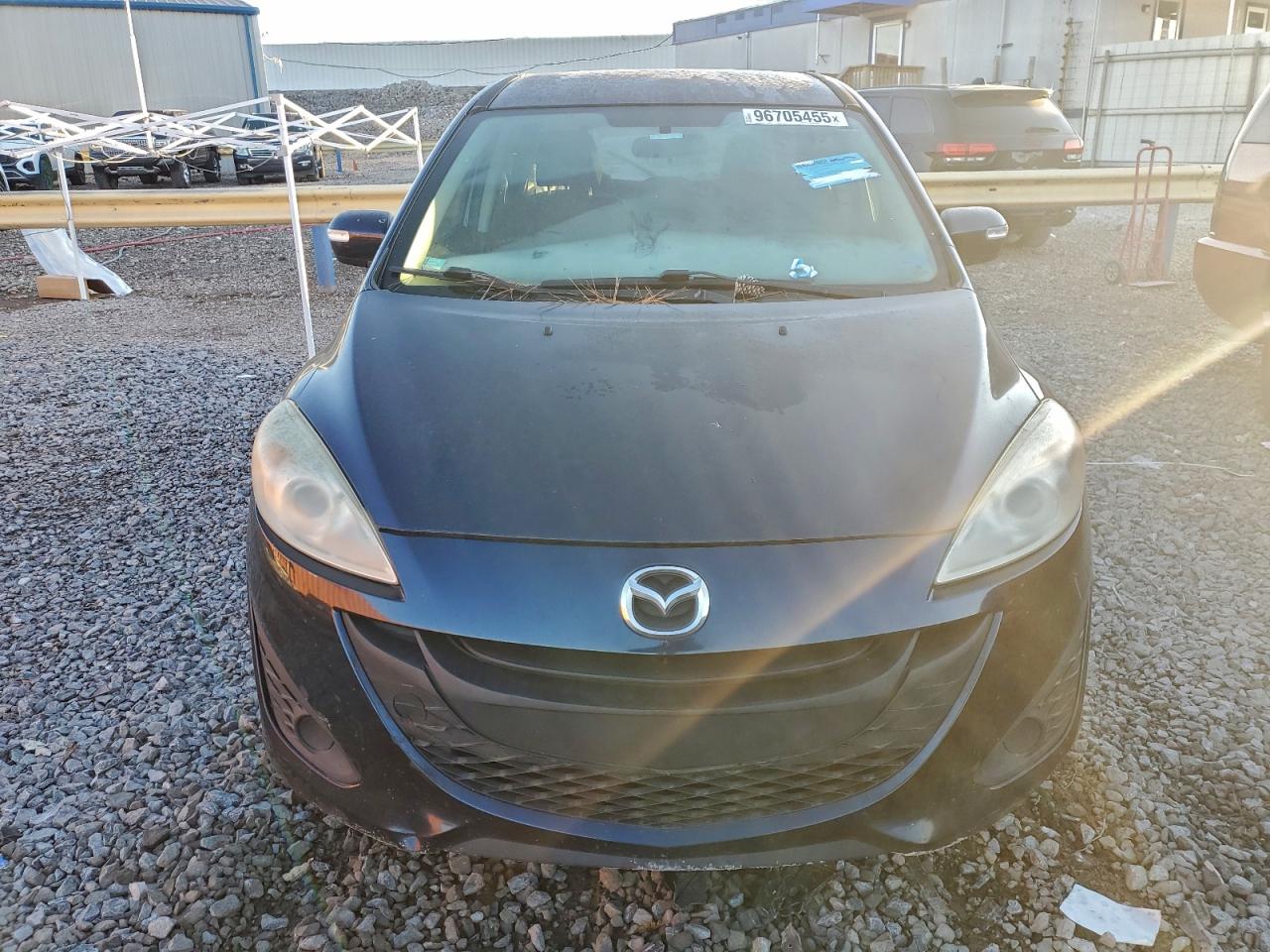 Mazda 5 Sport Image 3