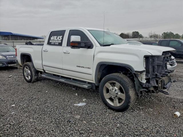 GMC Sierra K2500 Denali Image 2