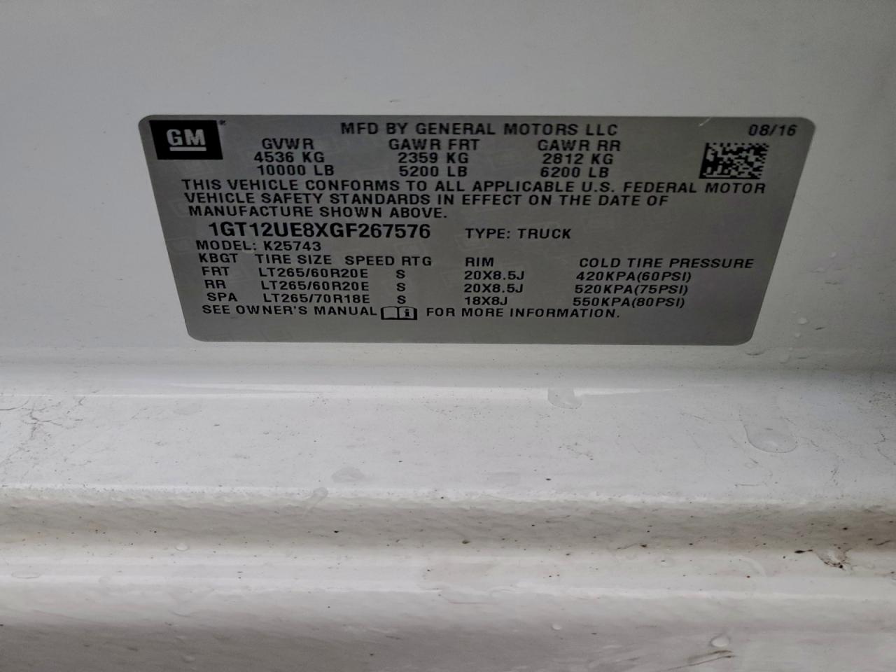 GMC Sierra K2500 Denali Image 5