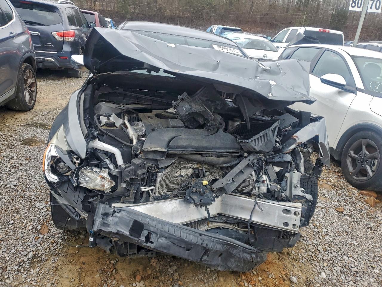 Nissan Altima 2.5 Image 2