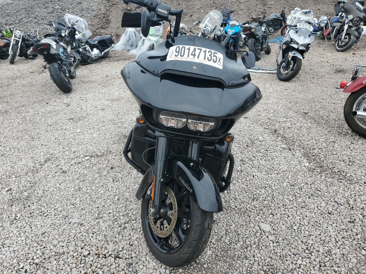 Harley-Davidson Fltrk Image 2